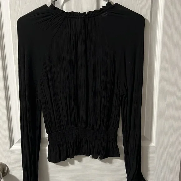 H&M Top - Picture 4 of 4